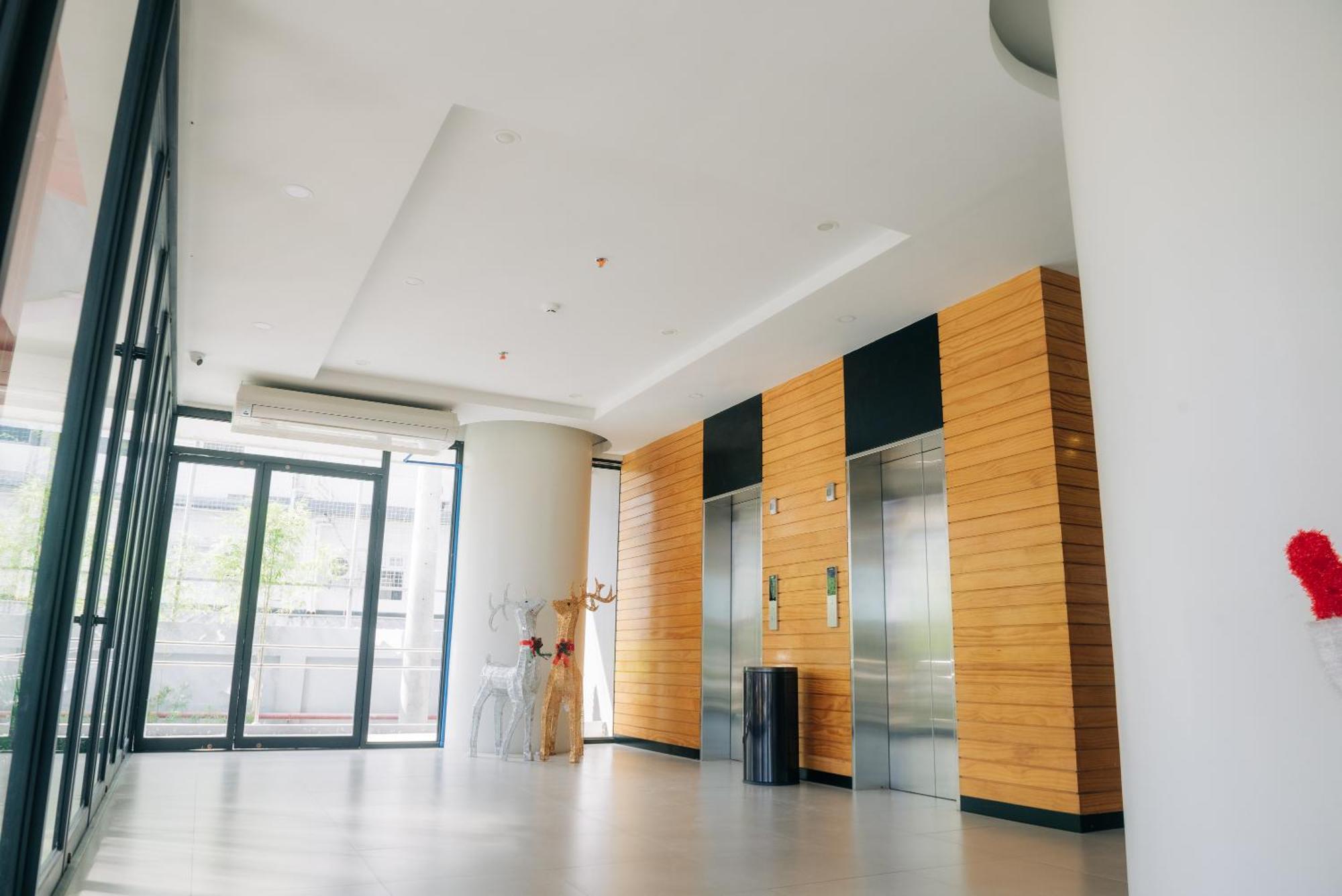 Levo Hotel Urdaneta Exterior photo
